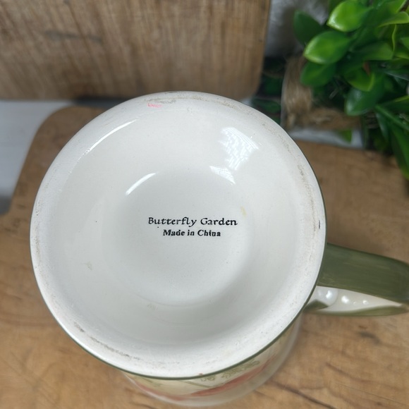 Butterfly Garden Mug Tray Set Stoneware Plate Large Mug Luncheon/Meal Set - Picture 14 of 15